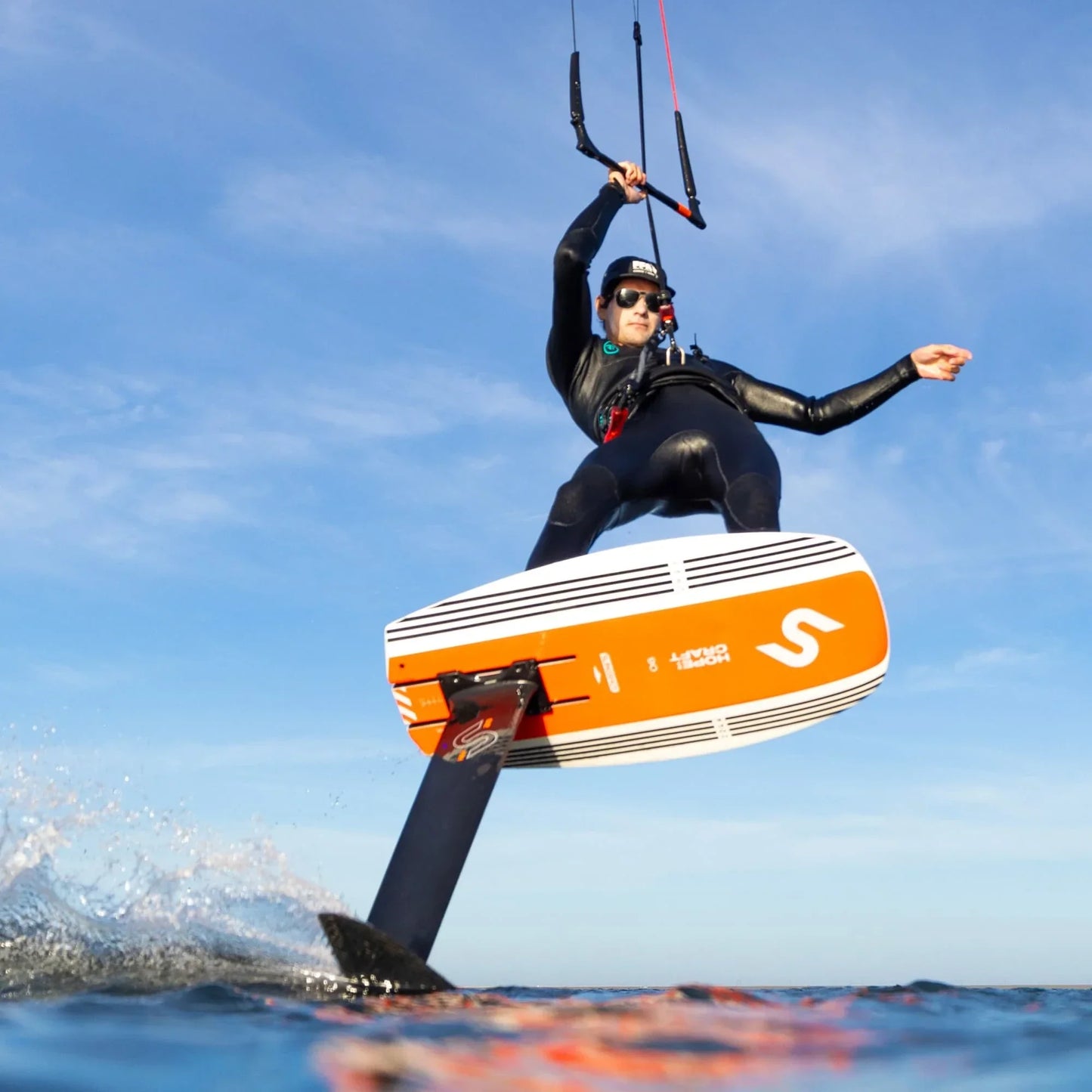 2025SS_Website_Hover_OneLockKite855.webp